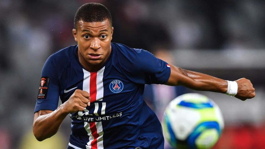 Kylian Mbappe Cedera