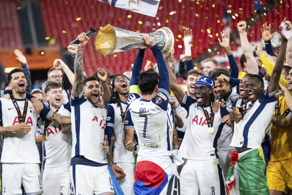 Tottenham Juara Liga Europa: Statistik Bicara, Trofi di Genggaman
